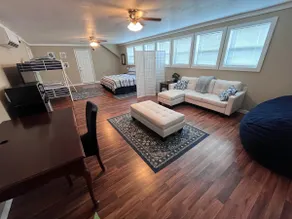 Quiet, Clean & Secure 5bd/5ba Skinny House - Image 2