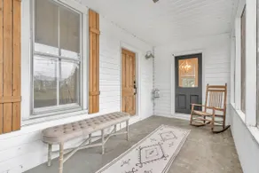 Underground Railroad 4 Bedroom Farmhouse - Image 4