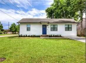 Peaceful Home • Nichols Hills • Walk to OKC Ballet - Image 4