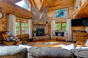 Private Wooded Cabin Near Dollywood with Game Room - Image 5