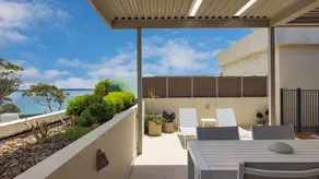 Aura 2 bedroom apartment with rooftop hot tub - Image 2