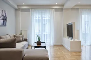 Appartement spacieux de 2 chambres, idéalement situé à proximité du Divani - Image 5