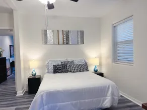 Spacious 1bed/1bth*pet friendly*free parking124A - Image 2