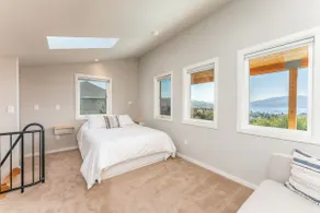 A Vineyard Stay, Savor the Serenity of Manson - Image 3
