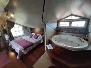 Attic-loft with Jaccuzy on Sonabia's beach and overlooking beach and Mountain - Image 2