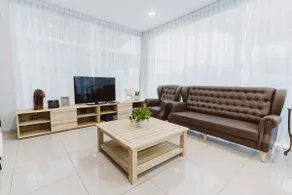 Loh Residence @Pinjistation | 4b4b | 8pax - Image 2