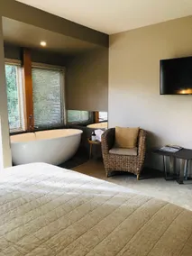 Hepburn hideaway studio spa villa ~ Hepburn and Daylesford - Image 5