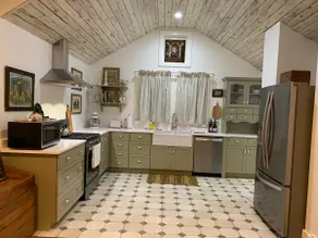 Super Charming Modern Cottage - Image 4