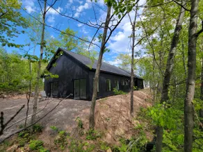 New Modern Waterfront Home - Image 3