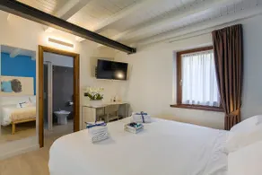 Genziana - Room and nature with private bathroom - Image 5