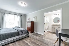 Beautiful recently updated 3bed and 2bath ranch - Image 3