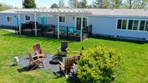 Marina view, 3-bedroom house with patio - Image 5