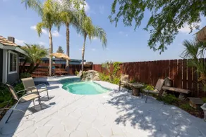Private, Quiet Cul-de-Sac Home - Image 5