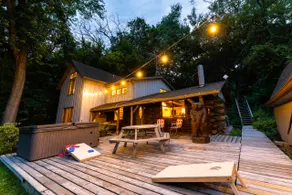 Gorgeous Lake House on Little Green Lake - Image 3