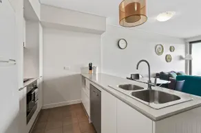 City Living - Brisbane River-View 2 bedroom Apt. - Image 3