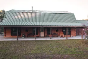 Spacious log cabin for country getaway - Image 2