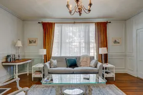 “Olive”-Glam Apt. in Belhaven-1 king/2 twin-for 4 - Image 3