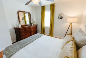 Centrally Located 2BR Overton Square Unit 2 Fast WiFi Free Parking Yes Pets - Image 3