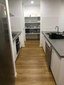 Near new, 3 bedroom home, 700m from the beach - Image 3
