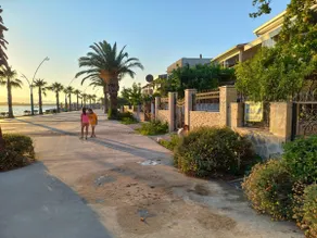Penthouse Apartment On the Beach - Image 2