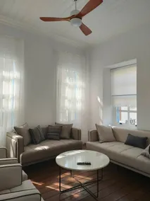 Detached, spacious Greek house with a courtyard in the center, air-conditioned - Image 3