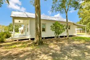 Retro Mid-Century Modern Cottage - Image 4