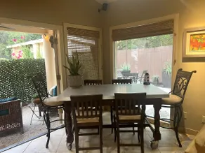 Cozy central casita in San Antonio - Image 5