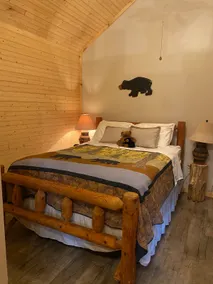 Bearadise Cabin 4 - Image 2
