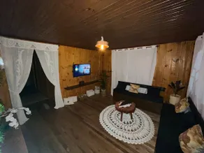 Cozy house surrounded by nature - Image 4
