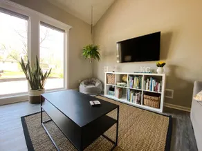The Kelsey House - Modern, Family-Friendly Space - Image 4