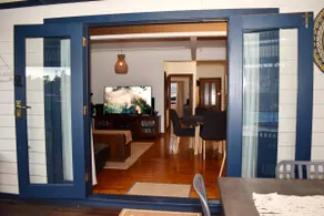 Wollongong Beach House Living. - Image 4