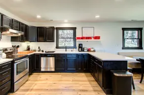 Cozy mountain home with Hot Tub and A/C - Image 5