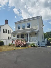 Pool and walking distance to beaches! Amenities! - Image 2