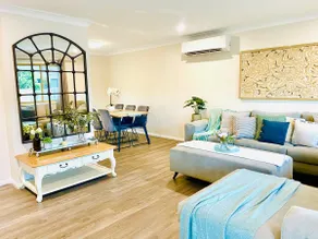A Cheerful 3 Bedroom, Newly Renovated Cottage - Image 2