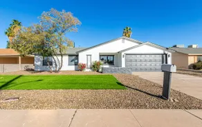 [The Sonoran Sun] Centrally Located w/ Pool - Image 4