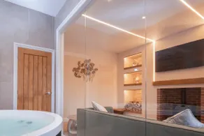 Adonia Apartment - Indoor Hot tub - Image 5