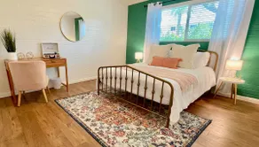 The Beverly Bungalow | Stylish Stay Near Downtown - Image 3
