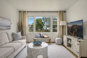 Adorable Beach Cottage Just Steps From Town & Bay - Image 4