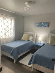 Small Town Charmer, Upstairs 2 bedroom apartment - Image 2
