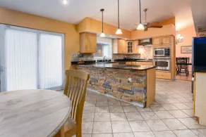 Expansive Mountainside Retreat Near Stowe, Smuggs, Jay - Image 4