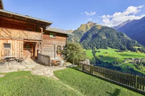 Farmhouse with garden and terrace with a view - Image 3