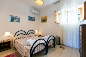 HibiscusUno Tropea Residence - Image 5