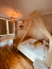 Romantic Getaway with private pool & jacuzzi - Image 3