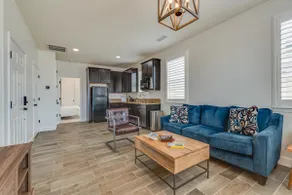 Spacious & Comfy ~ 5★ Location ~ ♛Royal Beds ~ 4BR - Image 5