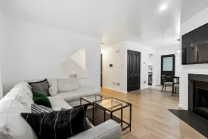 Walking Distance to PPG Paint - 3Bedroom Townhouse - Image 2