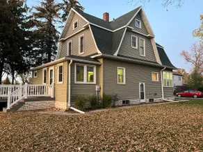 Historic Beauty Located on the River - Image 2