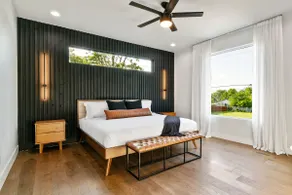 Luxury Mid Century Modern★Rooftop★Near Everything! - Image 2