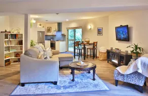 Private guest suite on the Samual Boardman - Image 2