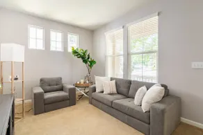 Cozy Elegance: Single-Story Retreat - Image 5