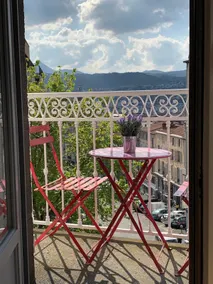 ”LE ROYAL” Historic Center, Exceptional View - Image 4